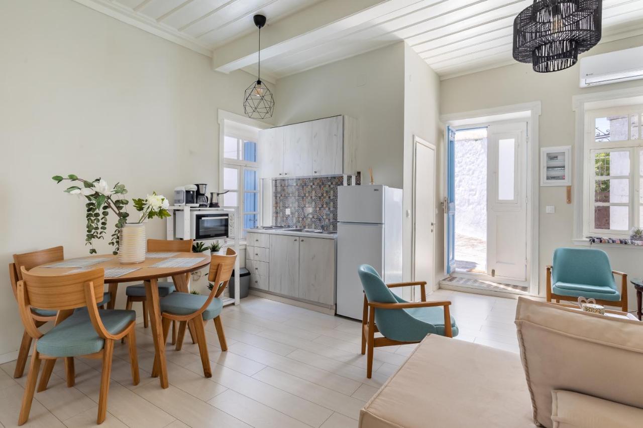 Helios Lovely Apartment Città di Skopelos Esterno foto